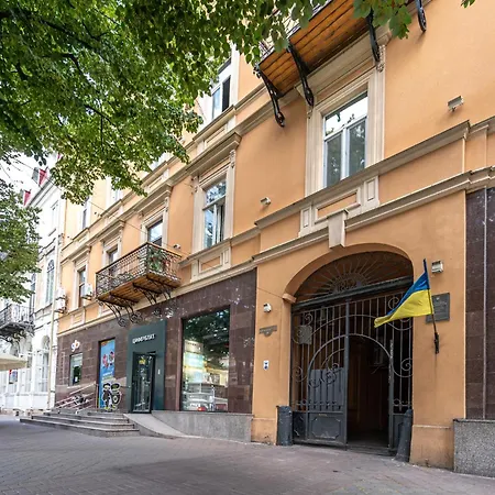 Deribasovskaya 19 *